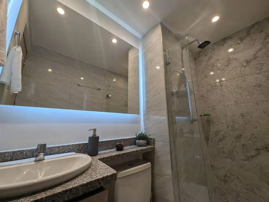 Apartamento Con 3 Habitaciones Y Vista Directa Al Mar Cartagena Apartment
